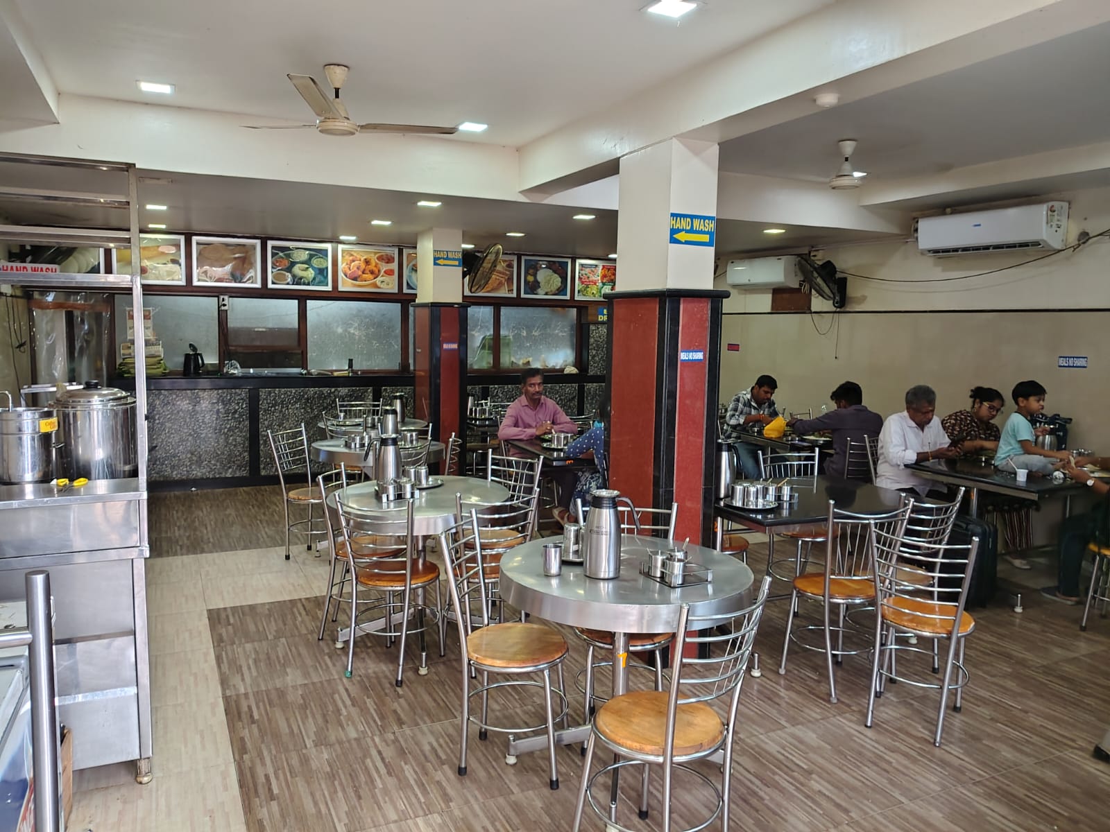 SSR Hotel restaurant interior